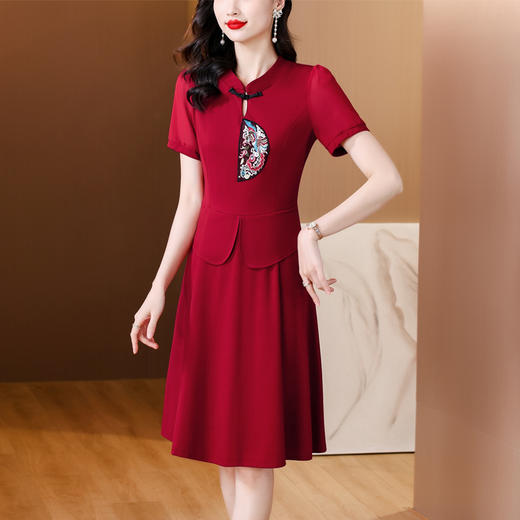 NYL-8113新中式刺绣连衣裙夏季新款时尚洋气立领拼接假两件中长裙 商品图5