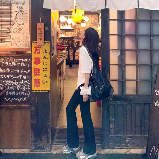 <曾小咸推荐> 微信粉丝秒杀专场 仅此今天 活动结束下架【打造漫画腿】轻塑形莱卡哑光微喇裤 日常139.99 立降60 元 今天秒杀价79.99！！ 商品图2