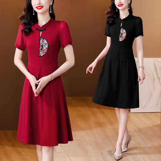 NYL-8113新中式刺绣连衣裙夏季新款时尚洋气立领拼接假两件中长裙 商品图2