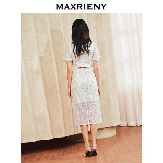 MAXRIENY精致复古黑白波点泡泡袖2024新款上衣女(货号:MS85TP052) 商品图3