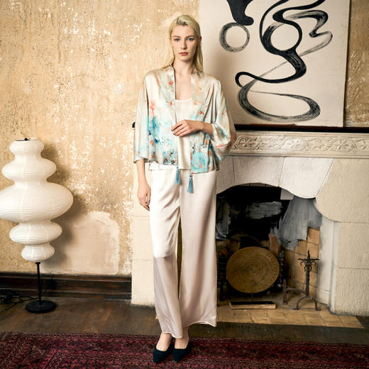 SOLOSETA22姆米真丝披肩外套上衣开衫外搭桑蚕丝印花丝巾围巾两用 商品图1