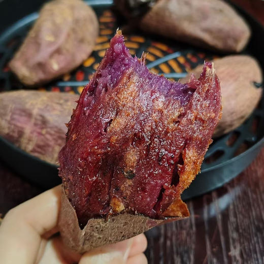 【紫薯】云南产区的大紫薯，和以往的紫薯感觉有很大区别，这个细腻甜蜜，很好吃！ 商品图7