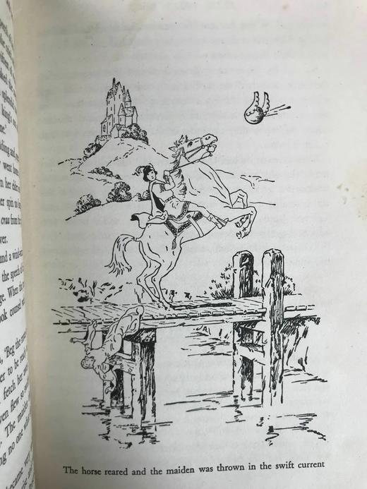 1964年 安德鲁·朗格《蓝色童话书》 数十幅精美插图 精装32开 商品图13