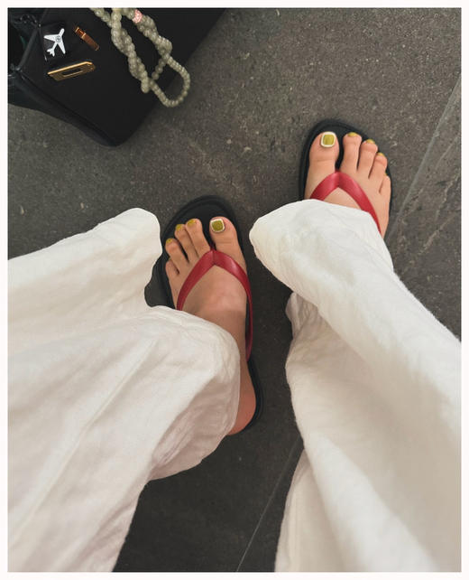 422-1 tr人字拖 沙滩拖 角度清奇 亲肤舒适跟脚 我穿37 商品图9