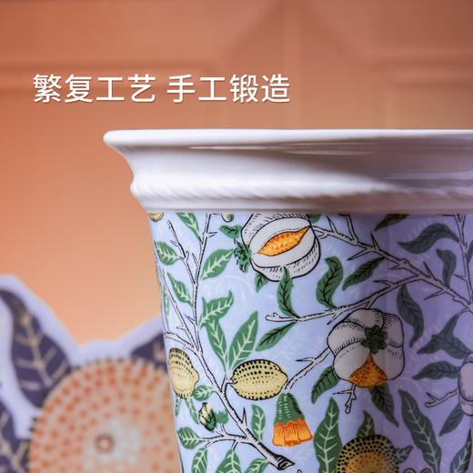 简小姐精选芍药季手工花瓶  JOYYE卓艺联名V8A博物馆授权产品 威廉莫里斯高足花器  下单5天发货 商品图8