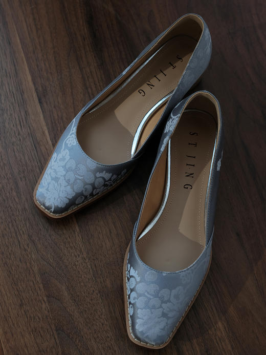 盛唐婧 |纯手工全皮真丝提花粗跟单鞋(特殊商品不退不换) 商品图1