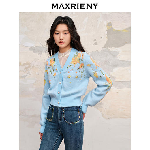 【商场同款】MAXRIENY复古提花v领针织毛衫23秋冬马海毛套头毛衣(货号:MC88JA574) 商品图2