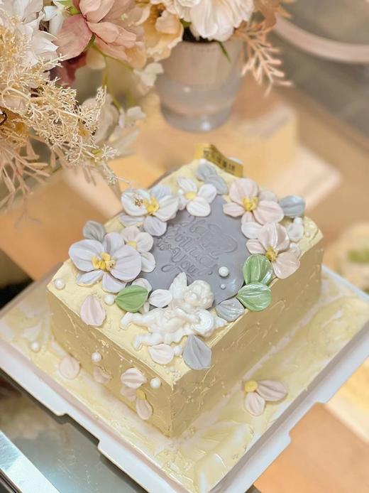 许愿天使刮刀花方形蛋糕 商品图0