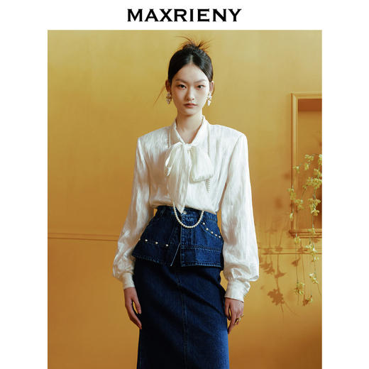【商场同款-新春系列春日银柳】MAXRIENY松弛感廓形醋酸提花上衣(货号:MC88TP780) 商品图2