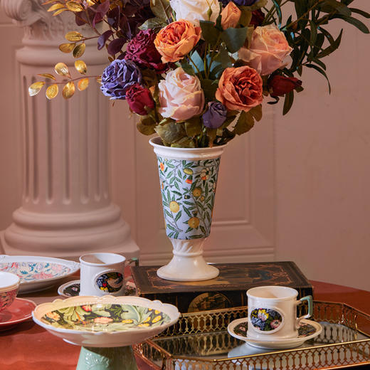 简小姐精选芍药季手工花瓶  JOYYE卓艺联名V8A博物馆授权产品 威廉莫里斯高足花器  下单5天发货 商品图3