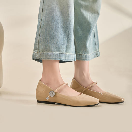 Safiya/索菲娅2024春复古方头漆皮钻扣一字带玛丽珍单鞋 SF41111435 商品图6