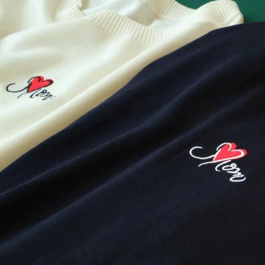 【清仓，不退不换】合身气质法式优雅 爱心刺绣丝绵针织T恤 商品图0