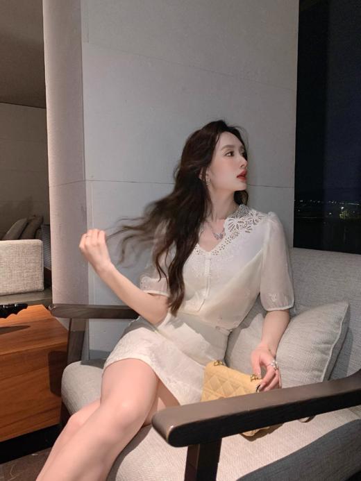 张心子【白玉雕琢】提花半身裙女短裙夏新款设计感小众高腰A字裙 U2404064 商品图3