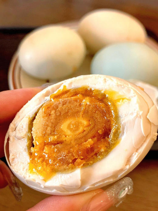 【万盛德咸鸭蛋】✨正宗微山湖区咸鸭蛋，铁道游击队的家乡 百年老字号! 绿色食品🌱 出口30多个国家!非物质文化遗产!👍 相信大家都爱咸鸭蛋的味道😋 商品图4