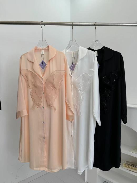 【MAD NONO幸运蝴蝶睡裙】🦋一整件立体定制蝴蝶，自带细闪亮片工艺✨，高级缎面丝 🦋版型根据男朋友衬衫改版，立体定制蝴蝶图案，上身秒变纸片人 商品图9