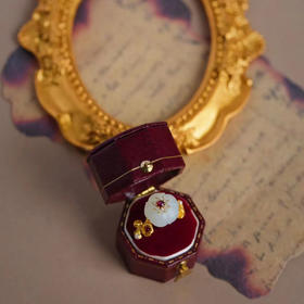 龢盒原创 醉眠芍药烟 18k金镶白玉戒指