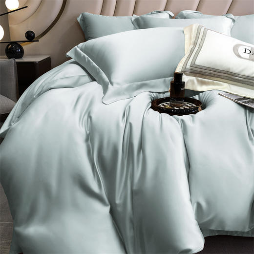 【门店同款】60支进口奥地利兰精莱赛尔天丝四件 套丝滑凉爽裸睡级套件【礼盒包装】 商品图0