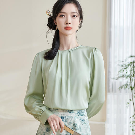 米思阳2026春季新款简约设计感醋纤衬衫褶皱透气上衣女1859 商品图3