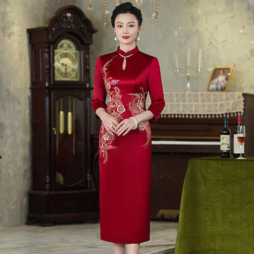 上海旗袍厂酒红色醋酸旗袍婚宴气质主持人年会礼服【9972】 商品图1