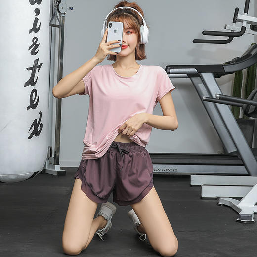 【三件套搭配！瑜伽服短裤套装】夏天薄款跑步运动套装，柔软亲肤，耐磨耐穿，速干网红健身服宽松瑜伽服女L 商品图4