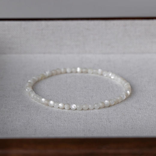 【灵物有形，禅心无界，天然白蝶贝手链】超润天然白贝手串 弹力绳 手工打磨不掉色 手链小清新女生-QQ 商品图4