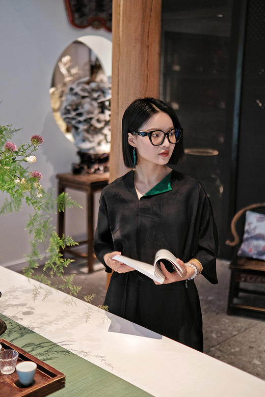 花花团篙端定制——国际Yi线da牌眼镜墨镜👓代工厂源头工厂，价格给姐妹们打下来啦！！意大利板材 经典GM、巴黎S家、Pra*da各大品牌同款时尚复古改良款 材质轻巧款式时髦 明星同款男女同款儿童款 商品图8