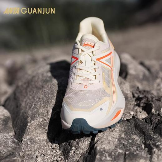 【37.5断码】安踏冠军雨燕 氮科技越野跑鞋女缓震运动户外登山鞋122426601A【库存有限，如无货将做退款，介意慎拍！】 商品图4