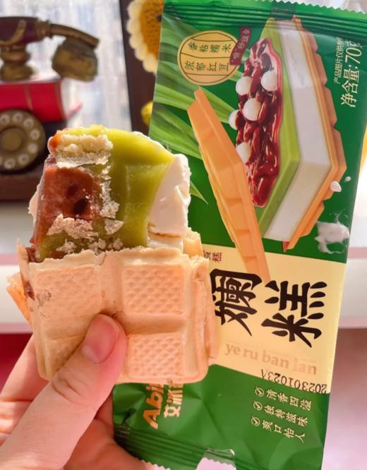 艾冰客椰乳斑斓糕70g 商品图0