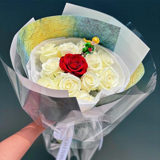 小王子花束--12支玫瑰花束 商品图0
