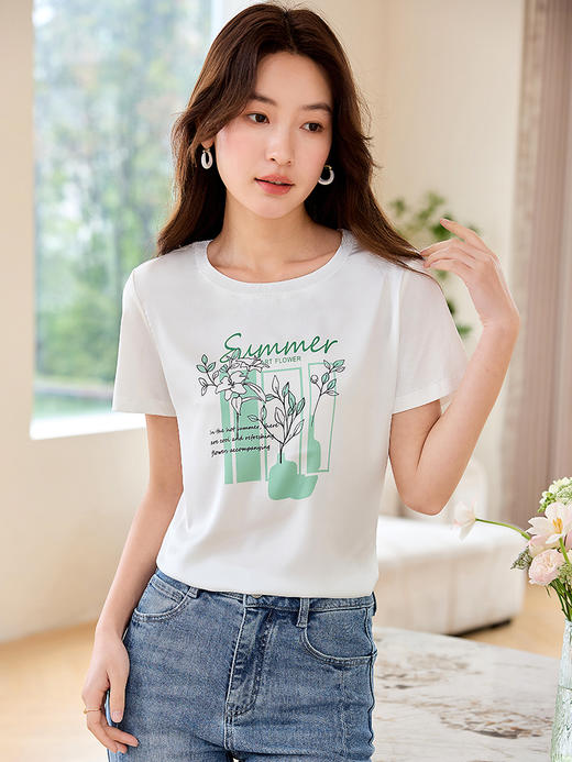 【专属特价】熙世界2025夏季新款小清新植物花卉印花T恤女短袖圆领体恤衫上衣 商品图5