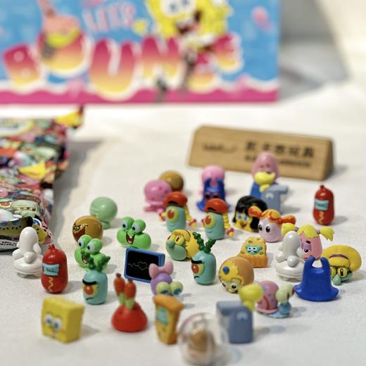 潮昇新品盲盒盲袋无敌鹿战队挂饰微缩小场景系列卡通摆件 商品图3