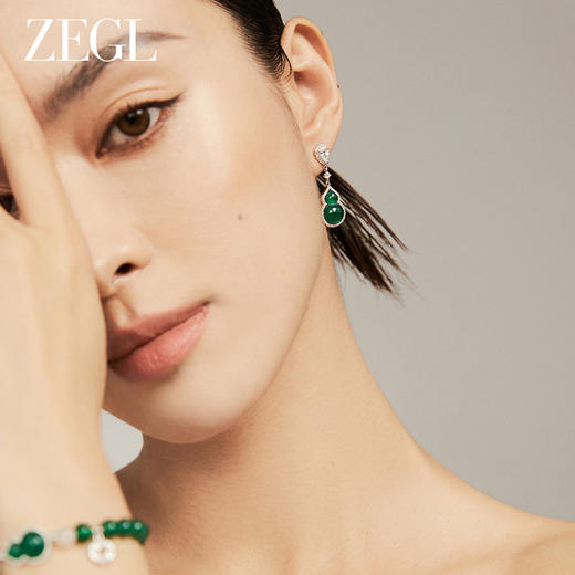 ZEGL设计师母亲节礼物绿玛瑙耳环女2024新款小葫芦耳钉银针耳饰品 商品图7