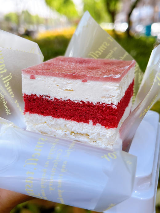 玫瑰荔枝慕斯蛋糕 商品图2