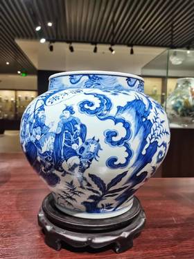 仿元青花唐太宗纹罐