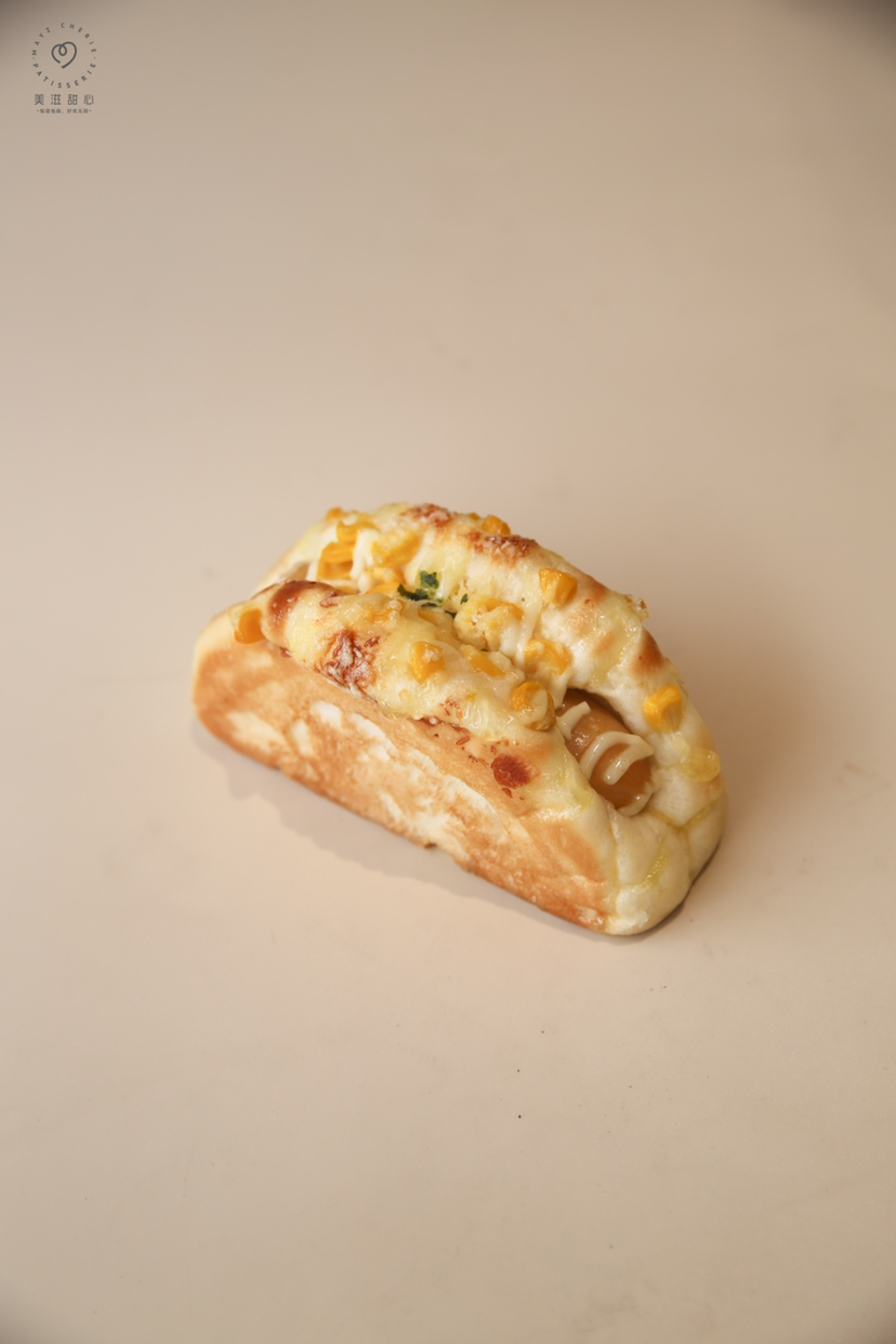 三重芝士脆肠面包