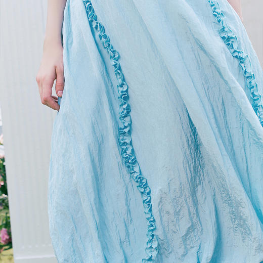 两三事似水流年2024夏季新款温柔风木耳边抽绳裙摆高腰半身裙长裙 商品图2