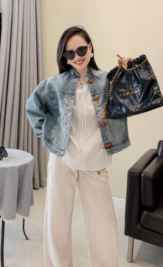 新款国风重磅刺绣祥云花牛仔外套 商品图12