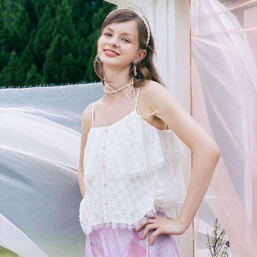 两三事寄夏予你2024夏季新款度假风多层次蕾丝荷叶边吊带背心女 商品图1