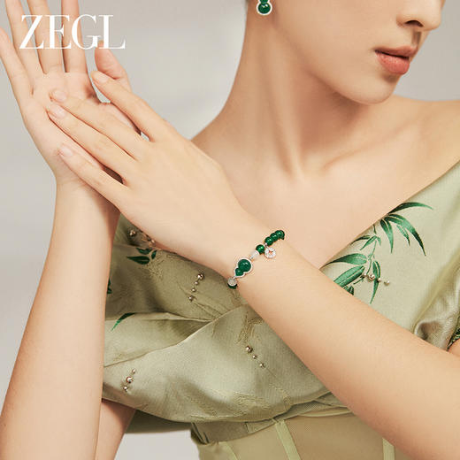 ZEGL设计师母亲节礼物绿玛瑙手串女款2024新款中式小葫芦手链手饰 商品图5