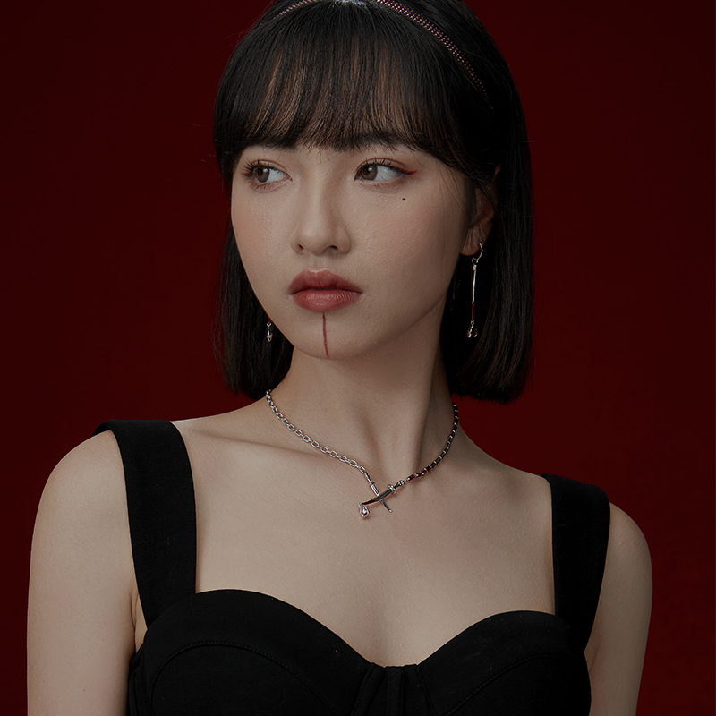 野月亮拼接链条项链女原创暗黑个性夸张匕首锁骨链小众简约吊坠221YX0025