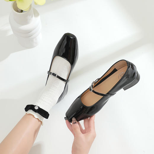Safiya/索菲娅2024新款法式复古方头水钻一字扣玛丽珍单鞋 SF43111413 商品图2