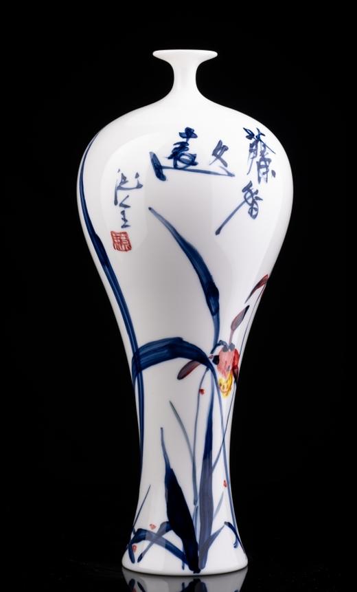 釉中五彩玉脂瓷兰香久远美人瓶 商品图0