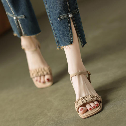 ZHR粗跟凉鞋女款2024夏季新款外穿仙女公主风高级一字带高跟女鞋 商品图2