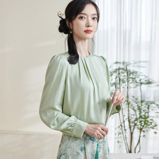 米思阳2026春季新款简约设计感醋纤衬衫褶皱透气上衣女1859 商品图2