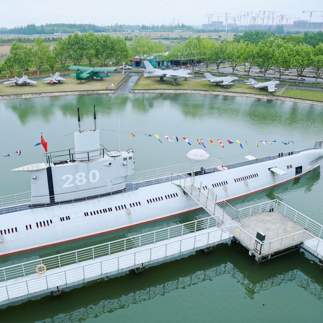 满足所有游玩的超大草坪露营场地