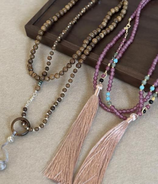 💐【新中式斜跨链💥❗ 】✅温润秀气显贵耐看！💞东方美学 ✅优选珠子和流苏🌸，精工制作 ✅多种款式可选，样样百搭，挑花眼👀 商品图1