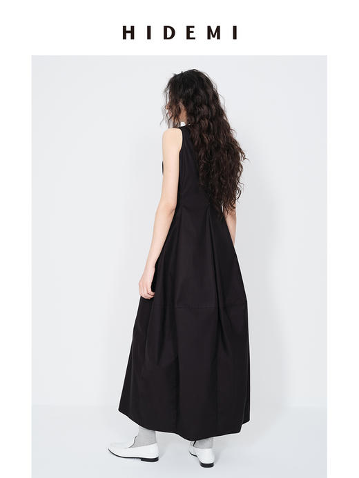 HIDEMI 极简设计感圆领压褶水洗棉口袋茧型廓形连衣裙 海鸥灰/黑色 商品图6