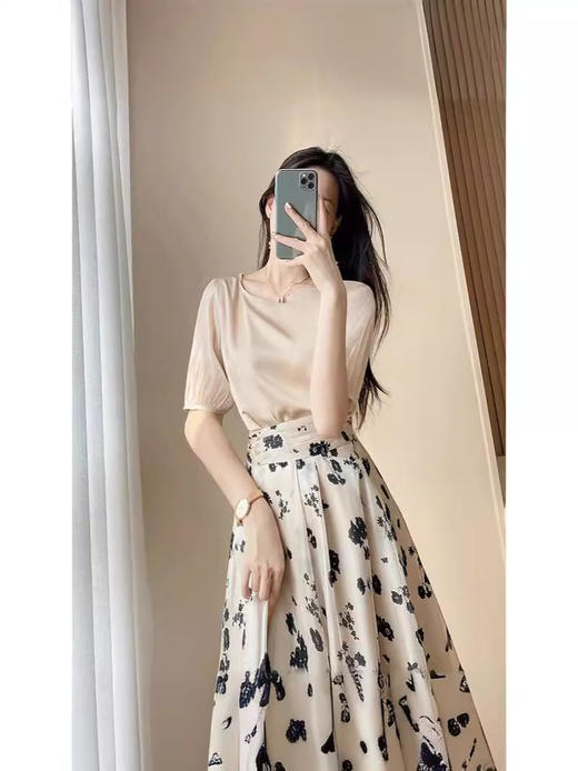 御姐轻熟风港味冷淡高级感套装法式茶歇名媛长裙绝美碎花连衣裙夏-ym 商品图2