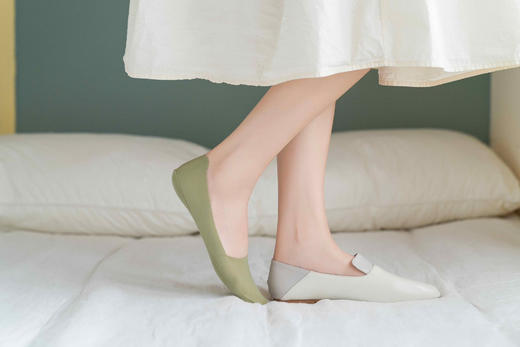 【点点真会选】【品牌直发】6双39.9，夏日隐形冰丝船袜！专柜正品hennyrue亨尼熊，透气、耐磨、不掉跟！女款9色，男款4色！ ✅弹力超好的浅口袜，窄脚、宽脚都不勒 商品图4