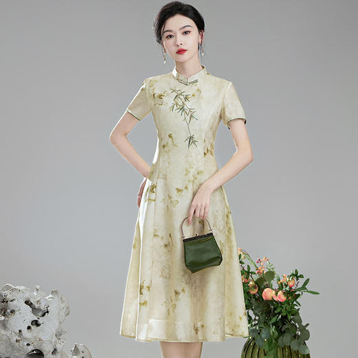 XGT联竹2024夏装新中式国风刺绣花复古女装改良修身旗袍连衣裙 商品图0